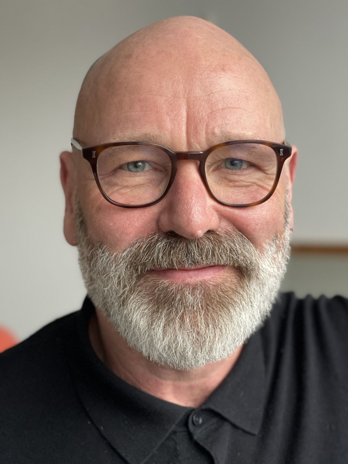 Photo of Julian Sharples
